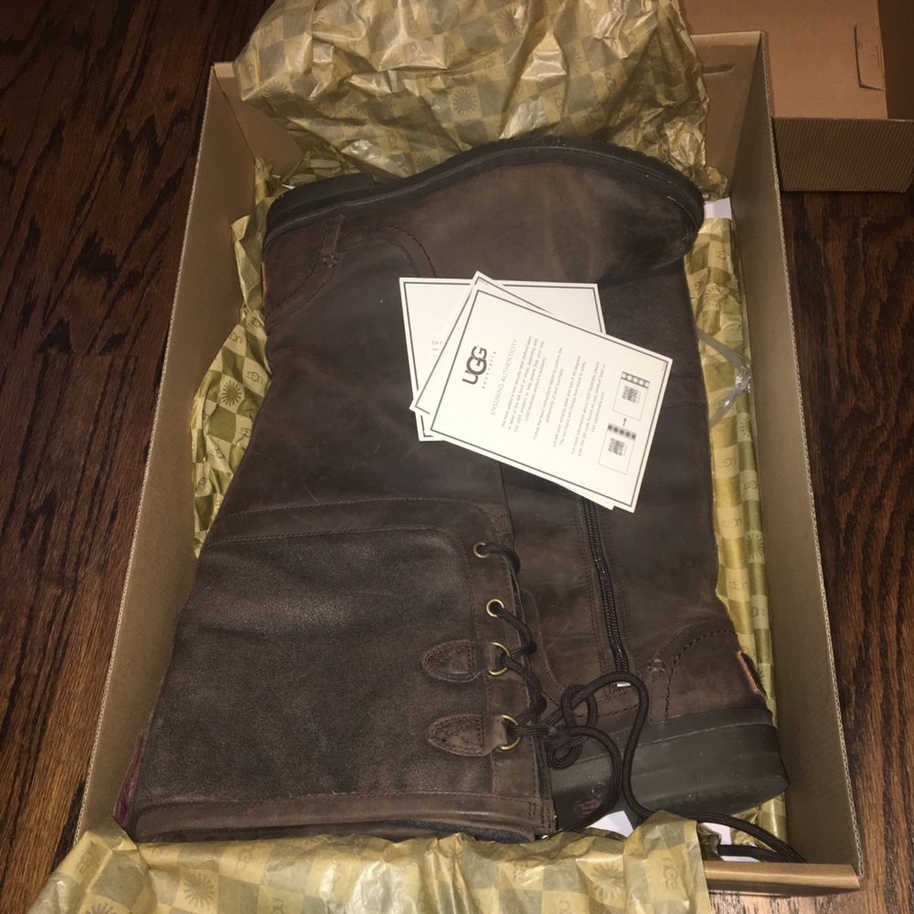 Uggs Elsa waterproof boots 🤩